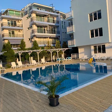 Aleksandria Apartments Apartment